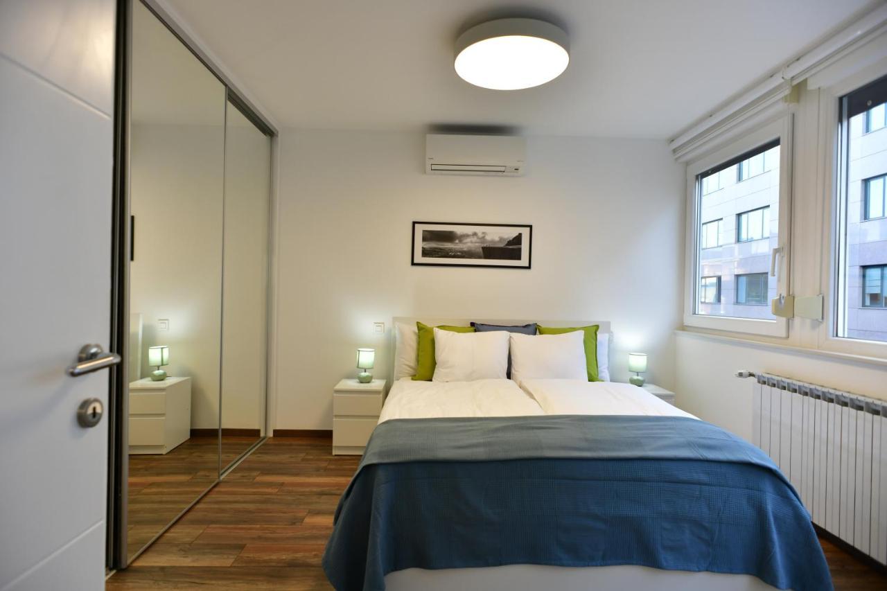 Larissa Apartment